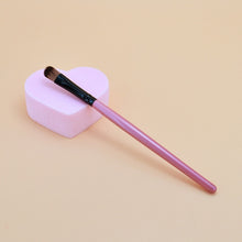 Load image into Gallery viewer, 1PCS Makeup Eye Smudge Brush Shadow Eyeshadow Nose Eyeliner Brush Hot Tool Kits  Portable Wooden Handle Brush Makeup Contour