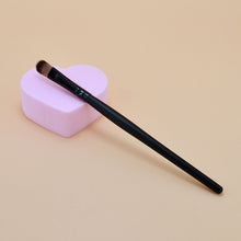 Load image into Gallery viewer, 1PCS Makeup Eye Smudge Brush Shadow Eyeshadow Nose Eyeliner Brush Hot Tool Kits  Portable Wooden Handle Brush Makeup Contour