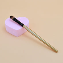 Load image into Gallery viewer, 1PCS Makeup Eye Smudge Brush Shadow Eyeshadow Nose Eyeliner Brush Hot Tool Kits  Portable Wooden Handle Brush Makeup Contour