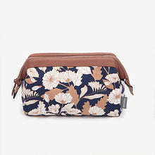 Load image into Gallery viewer, new fashion cosmetic bag Women waterproof Flamingo makeup bags travel organizer Toiletry Kits Portable makeup bags Beautician